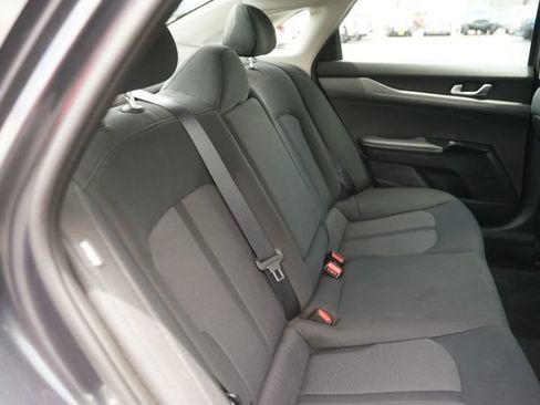 Used 2021 Kia K5 LXS FWD image 16