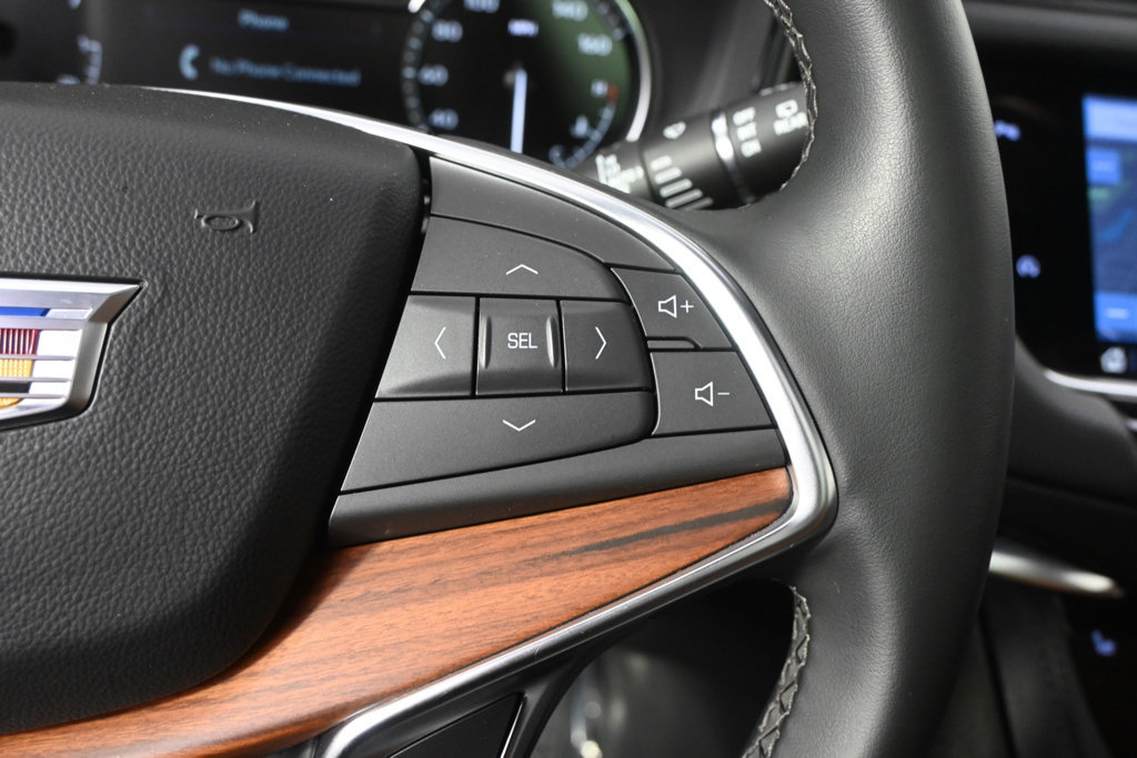 Used 2025 Cadillac XT5 Premium Luxury FWD image 34