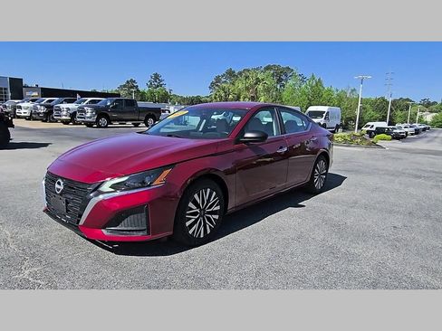 Used 2025 Nissan Altima 2.5 SV image 38