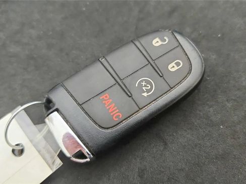 Used 2025 Jeep Compass Limited AWD/4WD image 21