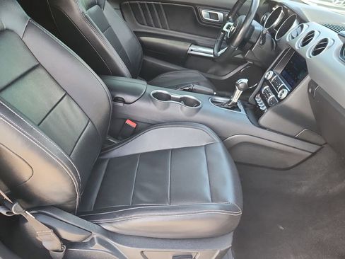 Used 2022 Ford Mustang Premium RWD image 13