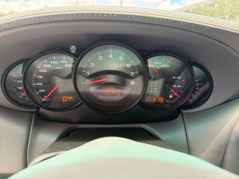 Used 2004 Porsche 911 Carrera 4S AWD/4WD image 3