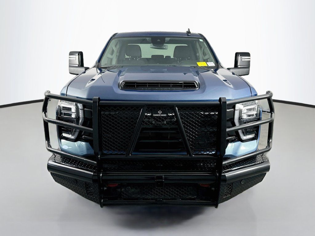Used 2025 Chevrolet Silverado 2500 LT w/ Trail Boss Package AWD/4WD image 2