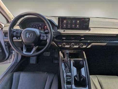 Used 2024 Honda Accord Touring image 12