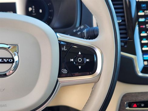 Used 2023 Volvo XC90 B6 Plus w/ Protection Package Premier image 10