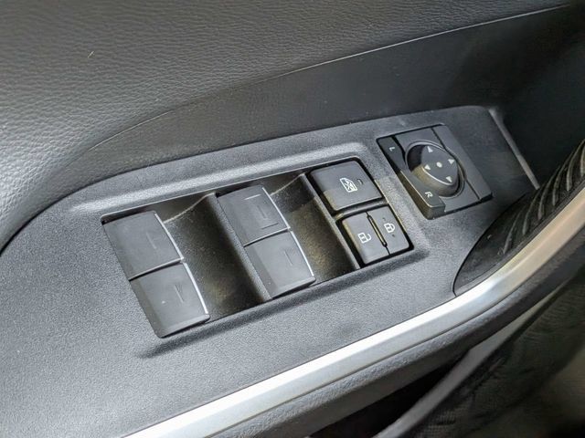 Used 2023 Toyota RAV4 XSE AWD/4WD image 24