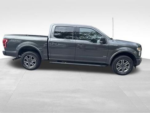 Used 2017 Ford F150 XLT w/ Equipment Group 302A Luxury AWD/4WD image 5