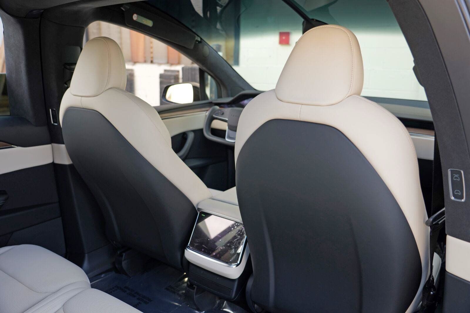 Used 2023 Tesla Model X AWD/4WD image 41