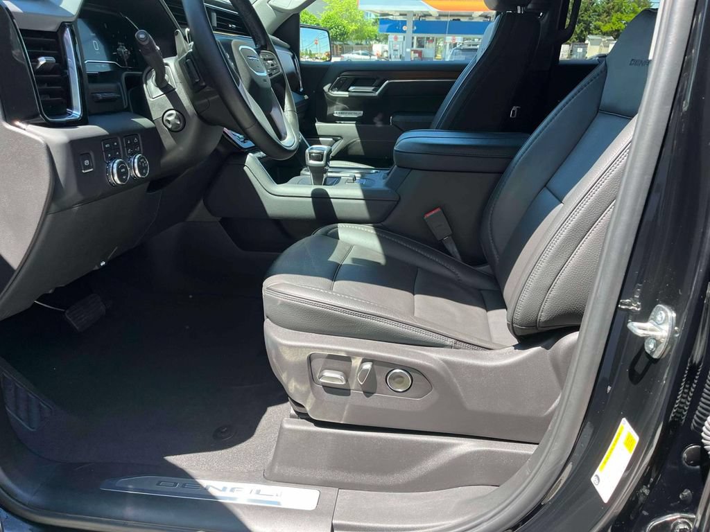 Used 2024 GMC Sierra 1500 Denali w/ Technology Package AWD/4WD image 27