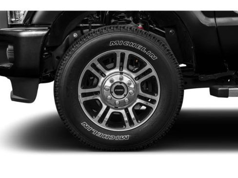 Used 2015 Ford F250 Platinum w/ FX4 Off-Road Package AWD/4WD image 32
