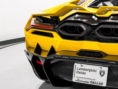 Used 2024 Lamborghini Revuelto image 50