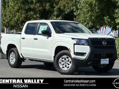 New 2025 Nissan Frontier S