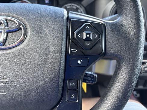 Used 2021 Toyota Tacoma SR AWD/4WD image 19
