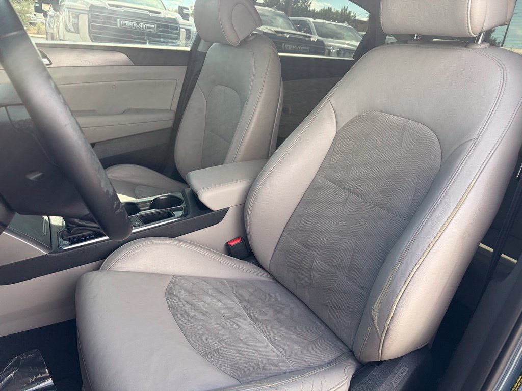 Used 2015 Hyundai Sonata Sport w/ Option Group 03 FWD image 12