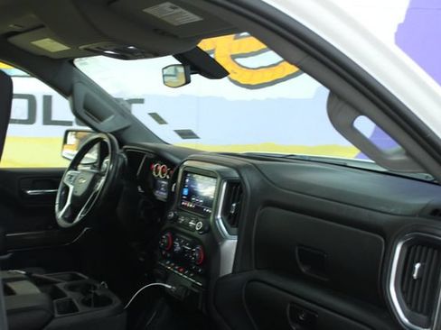 Used 2019 Chevrolet Silverado 1500 LT w/ True North Edition AWD/4WD image 11