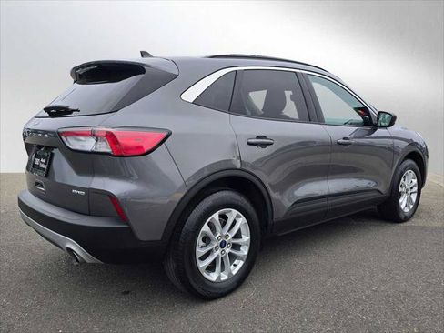 Used 2022 Ford Escape SE w/ Convenience Package AWD/4WD image 3