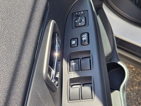 Used 2026 Mitsubishi Outlander Sport LE AWD/4WD image 18