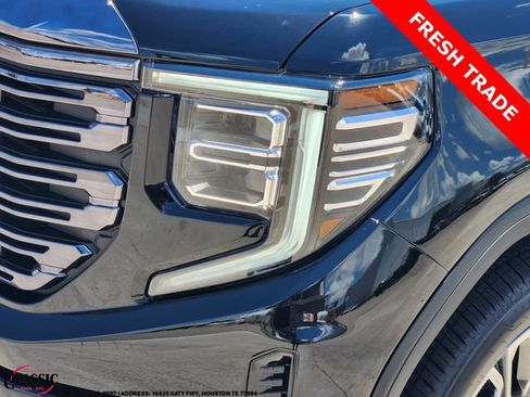 Used 2024 GMC Sierra 1500 Denali Ultimate AWD/4WD image 9