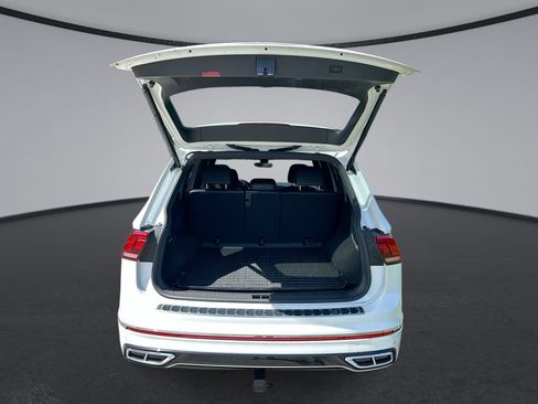 Used 2022 Volkswagen Tiguan SEL R-Line AWD/4WD image 31