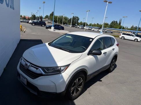 Used 2018 Honda CR-V LX image 1