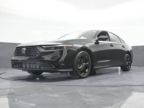 Used 2025 Honda Accord SE image 52