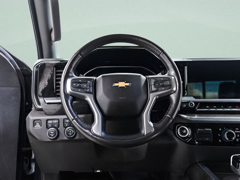 Used 2023 Chevrolet Silverado 1500 LTZ w/ LTZ Convenience Package II AWD/4WD image 11