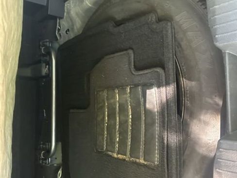 Used 2024 Nissan Rogue SV image 37