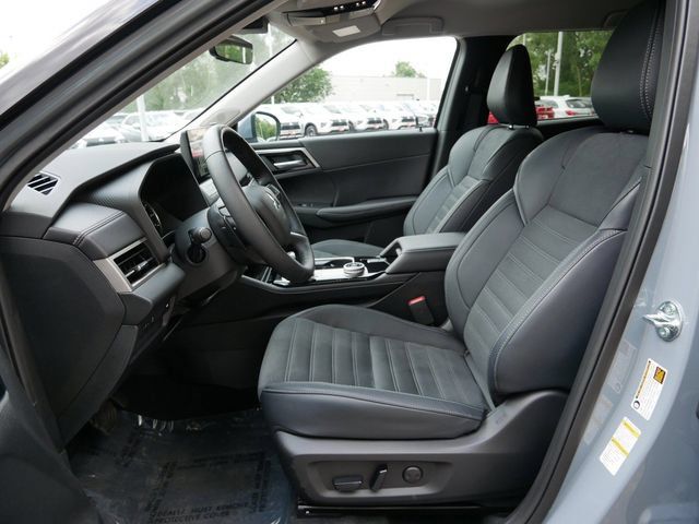 Used 2026 Mitsubishi Outlander SE AWD/4WD image 14