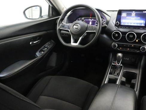 Used 2024 Nissan Sentra SV FWD image 29