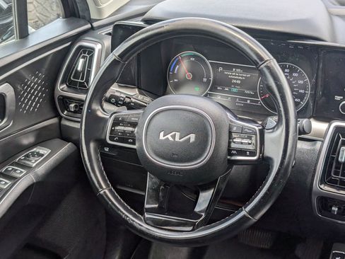 Used 2023 Kia Sorento EX AWD/4WD image 15