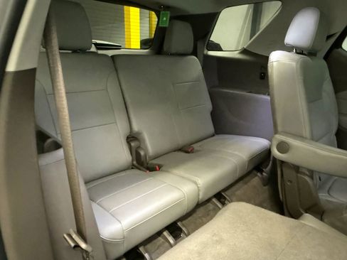 Used 2020 Chevrolet Traverse LT w/ LT Premium Package image 22