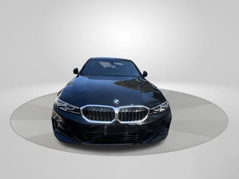 Used 2025 BMW 330i Sedan image 2
