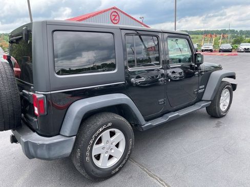 Used 2017 Jeep Wrangler Unlimited Sport w/ Quick Order Package 23S image 8