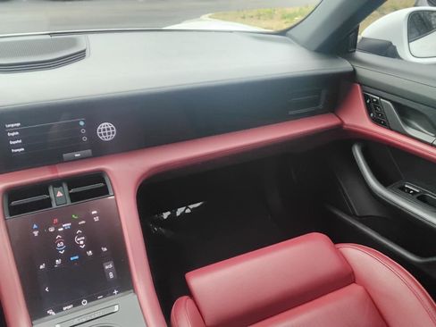 Used 2020 Porsche Taycan 4S image 23