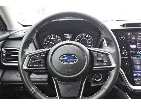 Used 2025 Subaru Outback Touring XT AWD/4WD image 13