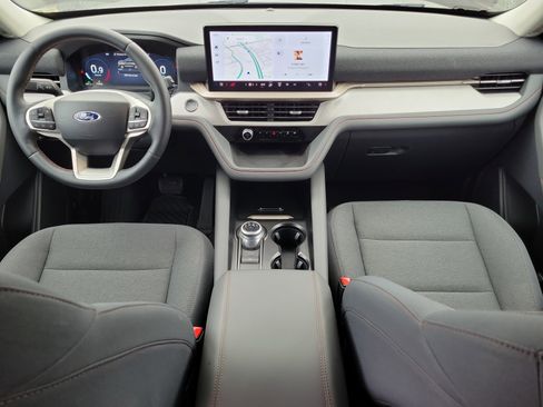 Used 2025 Ford Explorer Active image 16