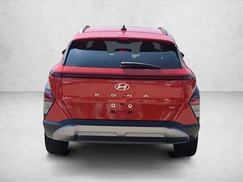 Used 2026 Hyundai Kona SEL Premium FWD image 7