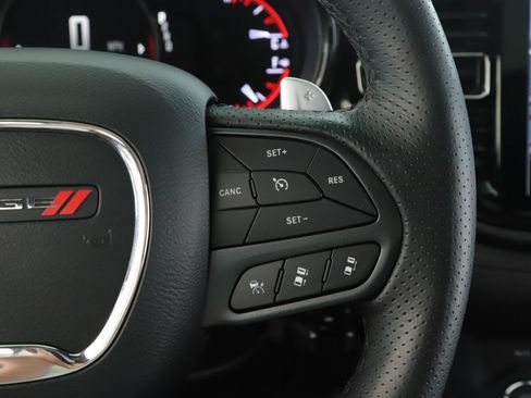 Used 2025 Dodge Durango GT AWD/4WD image 12