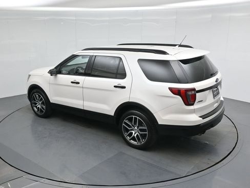 Used 2018 Ford Explorer Sport image 43