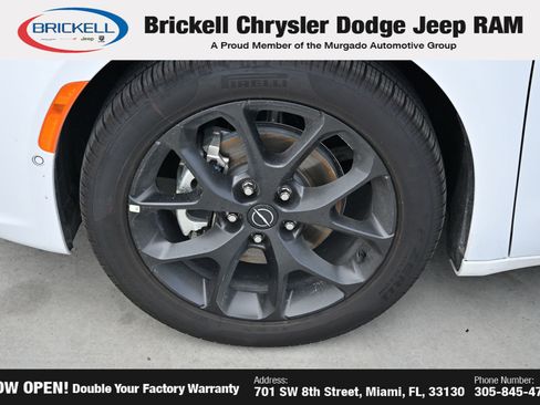 Used 2026 Chrysler Pacifica Select w/ S Appearance Package FWD image 35