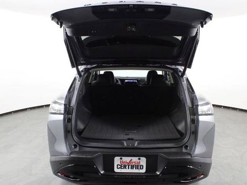 Certified 2026 Nissan Murano SV w/ Cargo Package AWD/4WD image 17