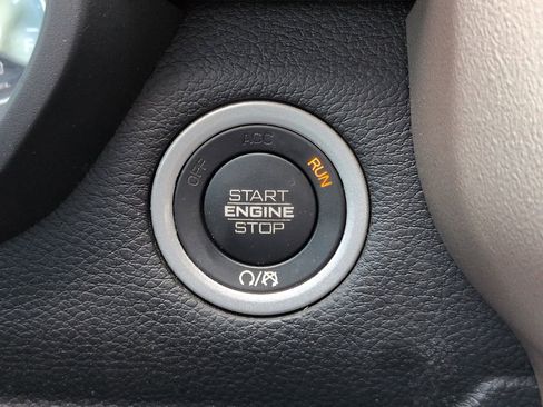 Used 2022 RAM 1500 Laramie RWD image 30