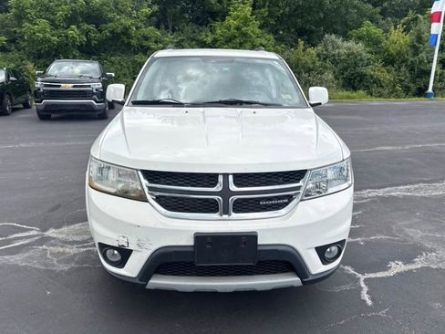Used 2012 Dodge Journey SXT w/ Popular Equipment Group FWD image 2