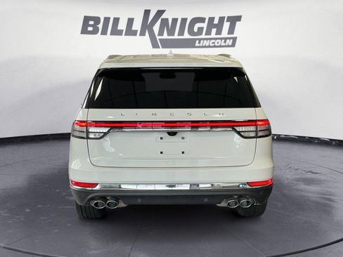 Used 2023 Lincoln Aviator Reserve w/ Equipment Group 201A AWD/4WD image 4