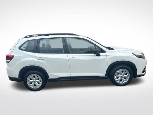 Used 2024 Subaru Forester AWD/4WD image 2