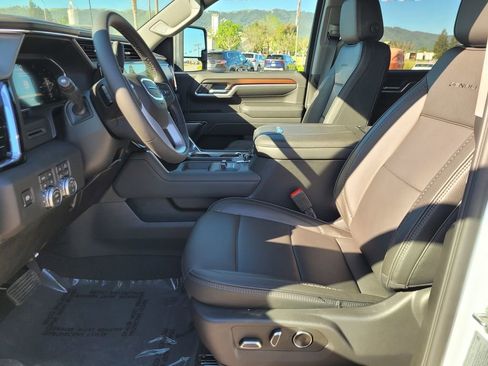 New 2026 GMC Sierra 2500 Denali w/ Max Trailering Package AWD/4WD image 11