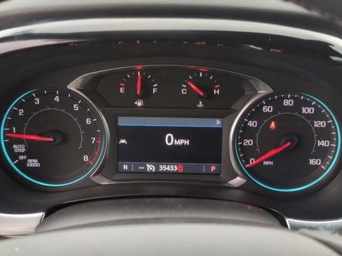 Certified 2023 Chevrolet Traverse LT FWD image 12