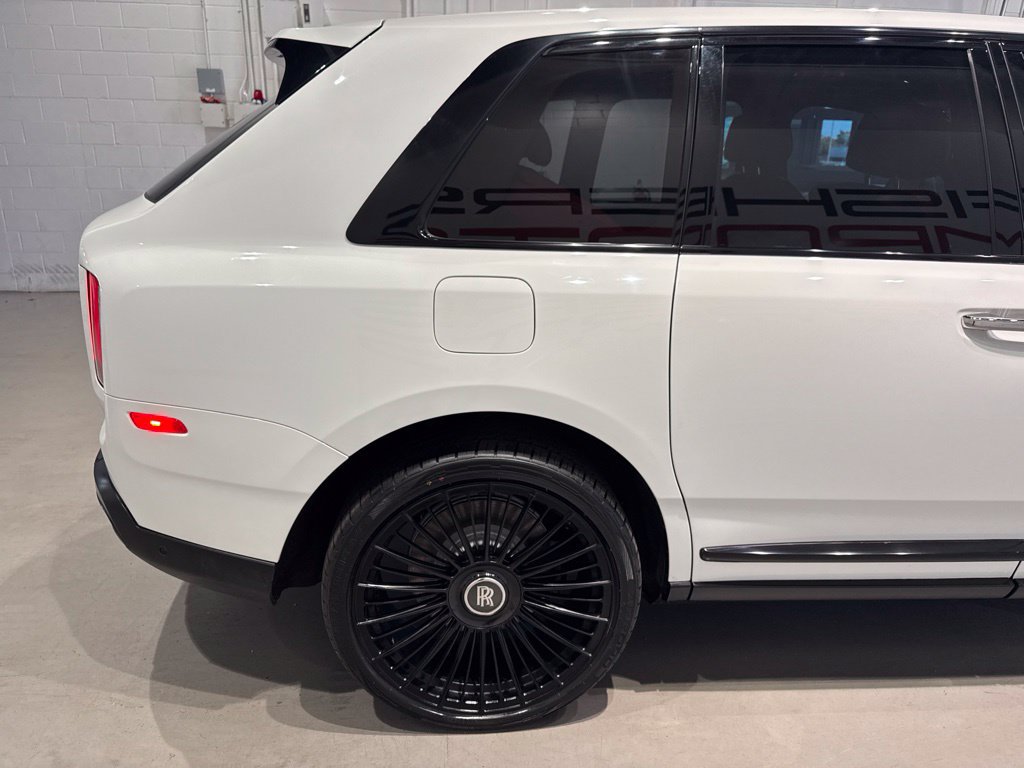 Used 2020 Rolls-Royce Cullinan AWD/4WD image 42