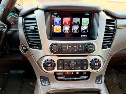 Used 2017 GMC Yukon XL Denali w/ Open Road Package AWD/4WD image 18
