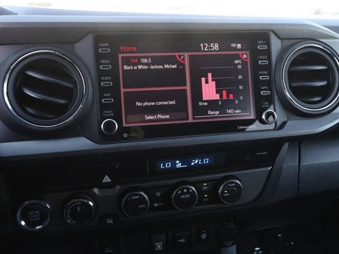 Used 2023 Toyota Tacoma TRD Off-Road image 15